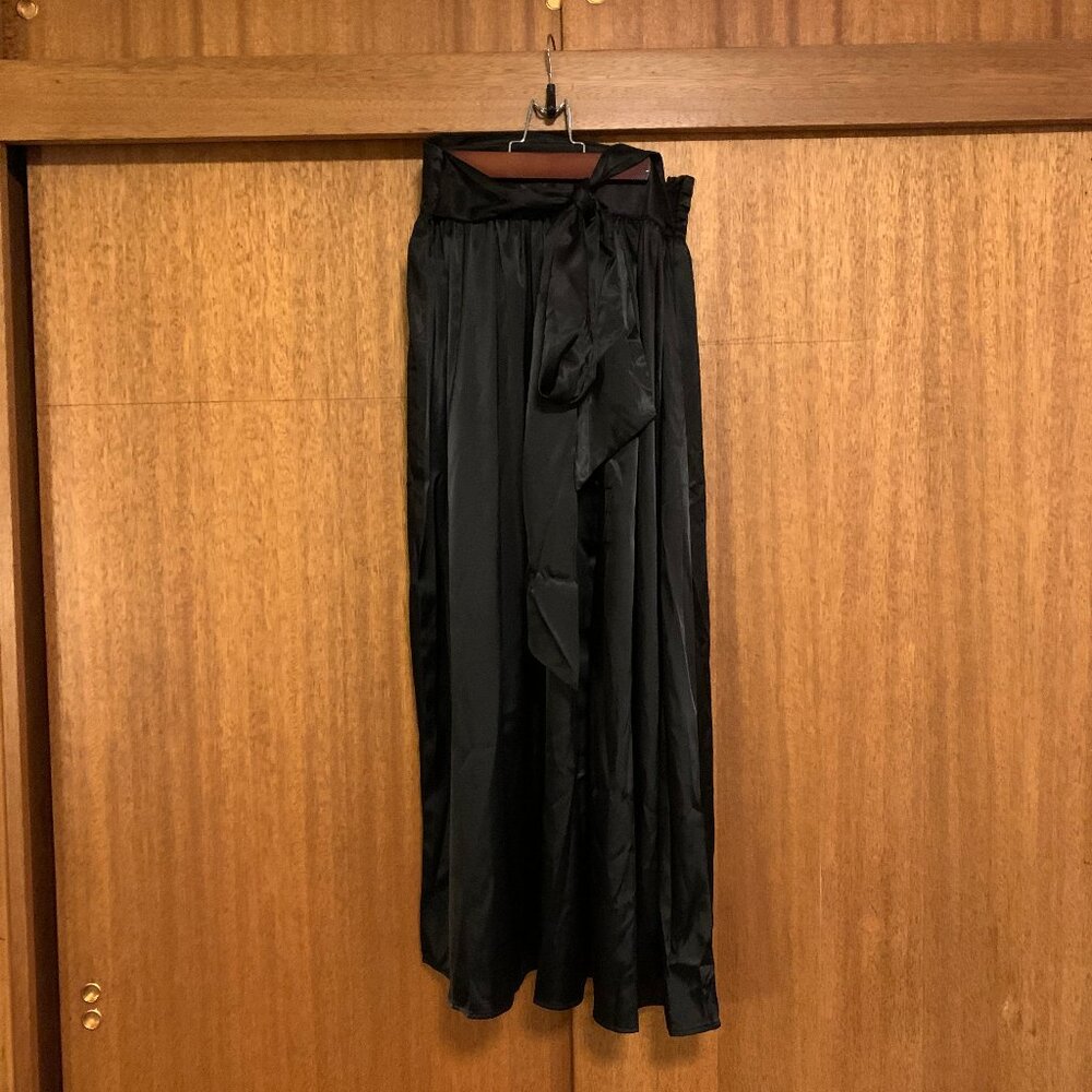 Plus Size Tie Waist Chiffon Pleated Maxi Skirt